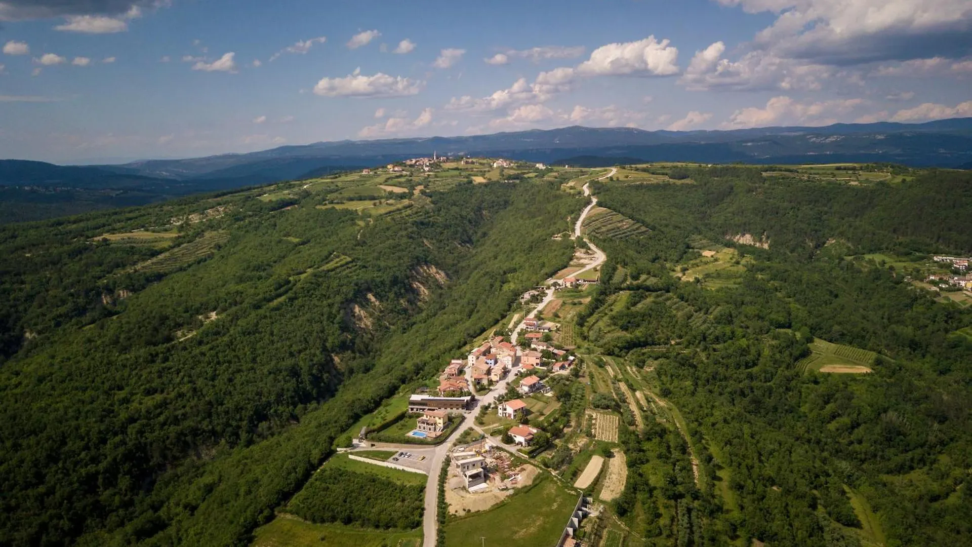 Star Apartments Tar-Vabriga 0*,  Croatia