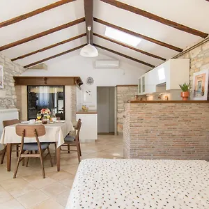  Apartment Vabriga Solar Istra