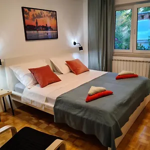  Apartment Rosa With Yard And Children's Playground