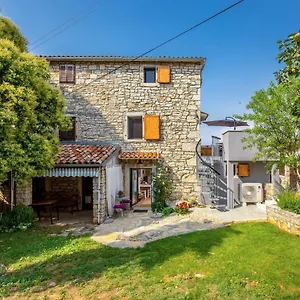 Appartamento Li, Tar-Vabriga