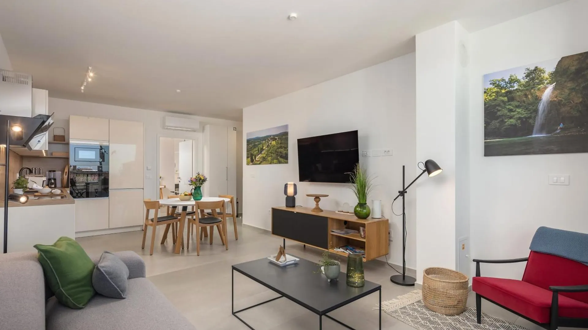 Star Apartments Tar-Vabriga 0*,  Croatia